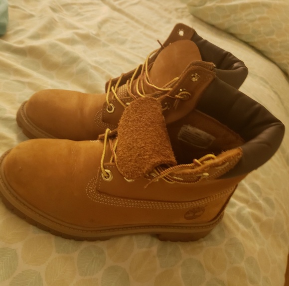 Shoes - Picture 3 of 3